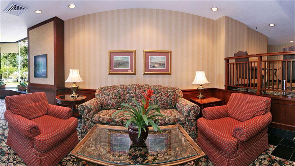 ארלינגטון The Virginian Suites, Ascend Hotel Collection מראה חיצוני תמונה